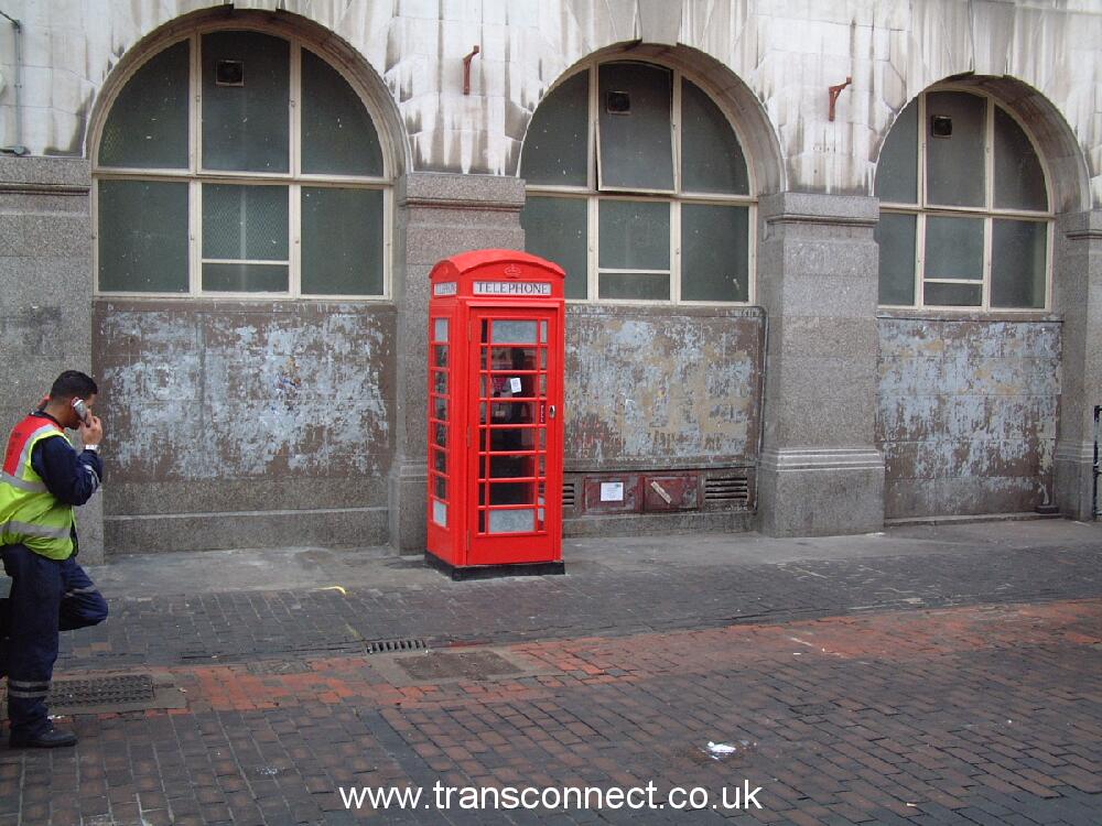 K6A OS Soho TE Gerrard St 260305.JPG