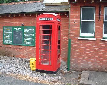 K6D Isfield  Stn (Lavendar Line) 280605