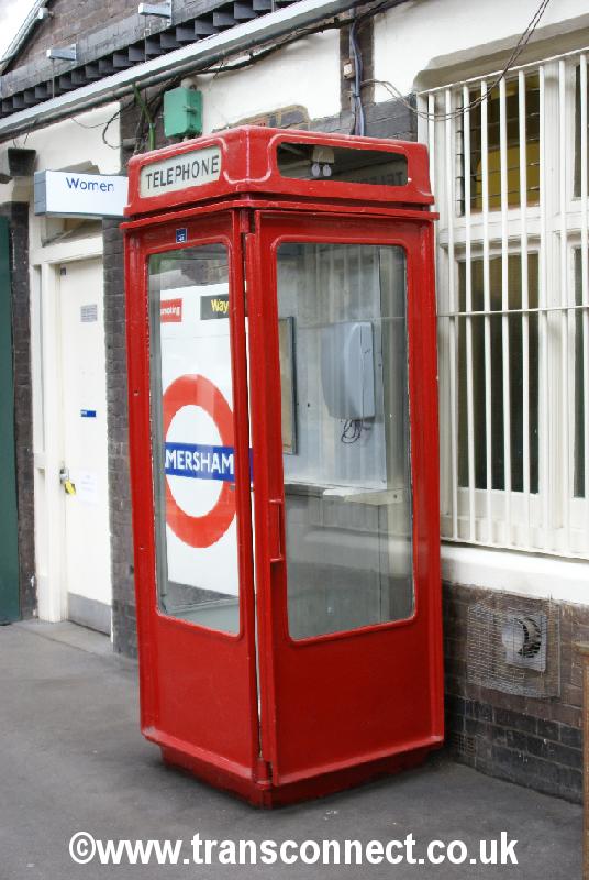 K8 kiosk Amersham Rly Stn 26062007.JPG