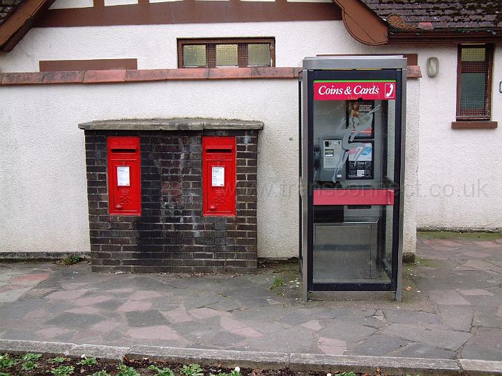 KX100 A & 2 ER Wallboxes Newton Abbott 020206.JPG - SX866712