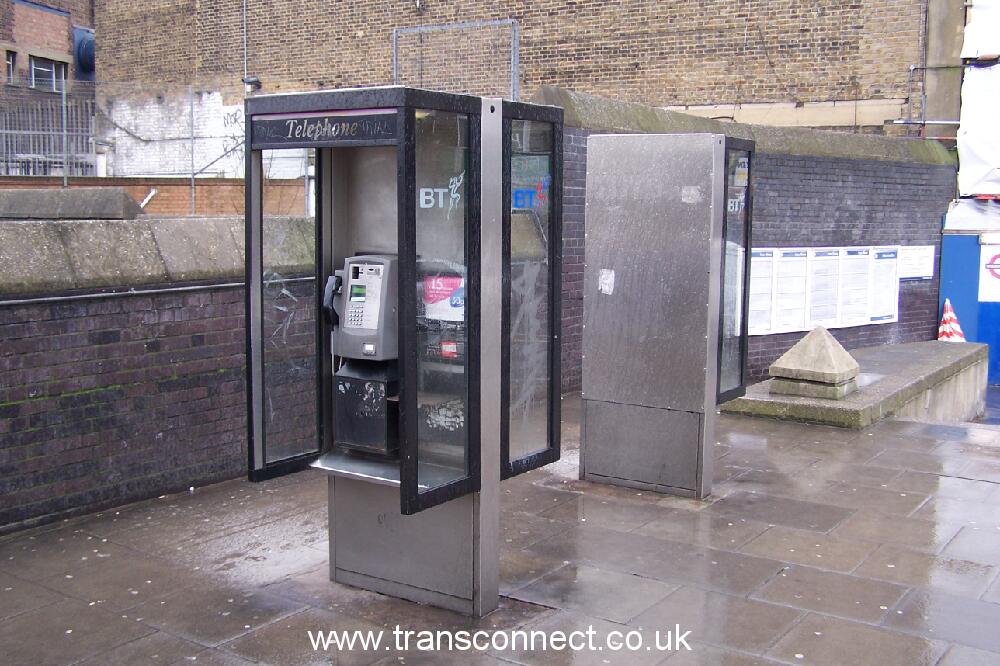 KX200 x3 Kentish Town 100306.JPG