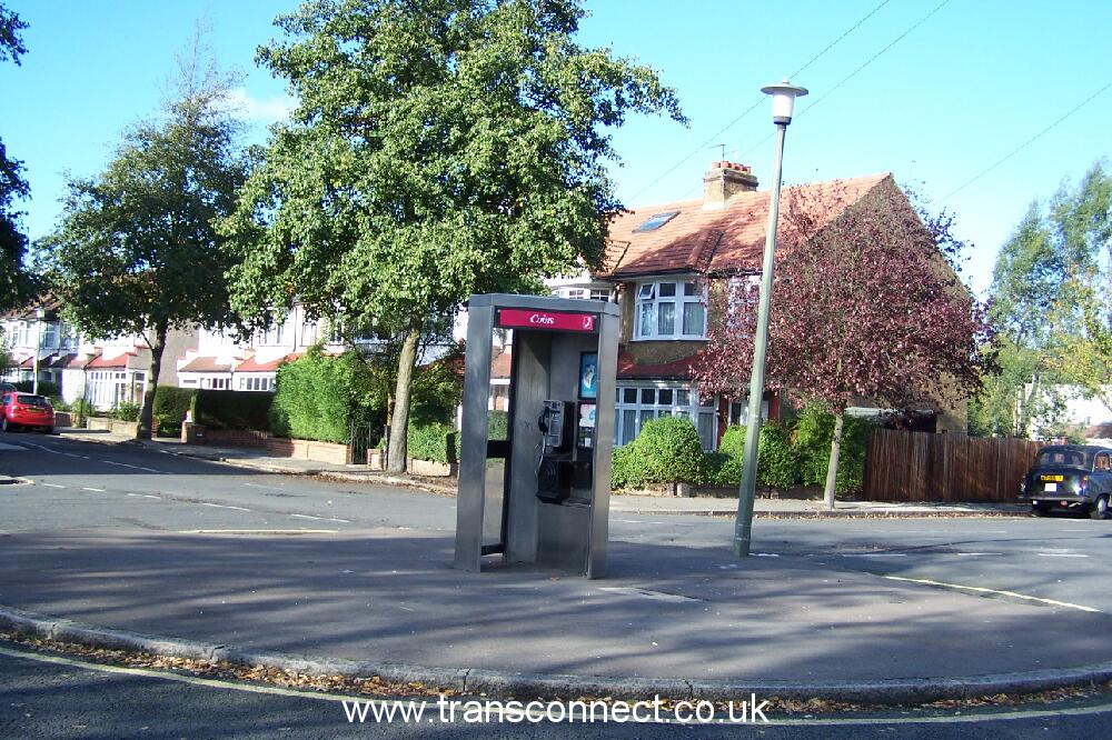 KX300 Bishops Ave Bromley 041105.JPG