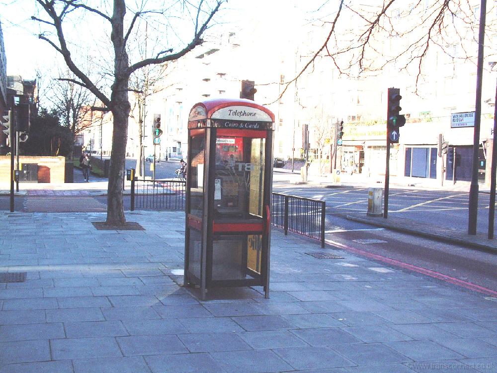 KXPLUS A Vauxhall Bdge Rd 03012005.JPG
