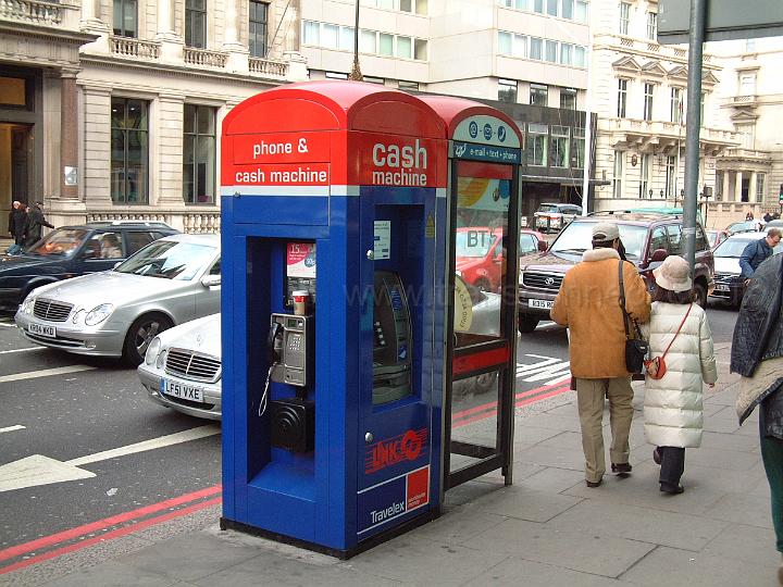 KXPLUS Phone & Cash Knightsbridge 03012005.JPG