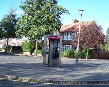 KX300 Bishops Ave Bromley 041105