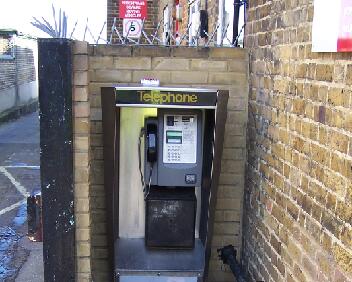 KX420 Oside Swanscombe Delivery office 070308
