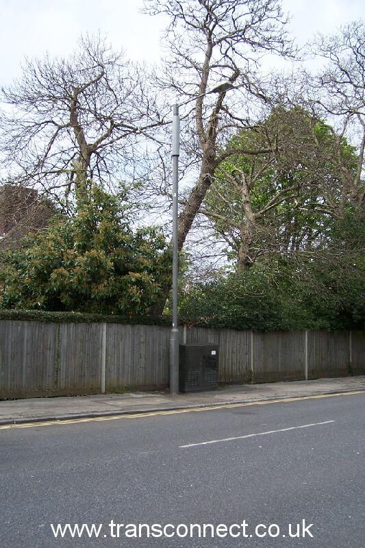 Mobile Mast Incorporated Into Lamp Post Dartford Rd TN13 250408.JPG - TQ530555