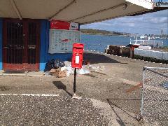 E2R Post Box On Pole Island Marina IOW 180405