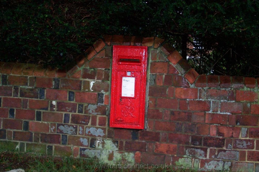 G6R Wallbox Nr Horsted Keynes 221006.JPG