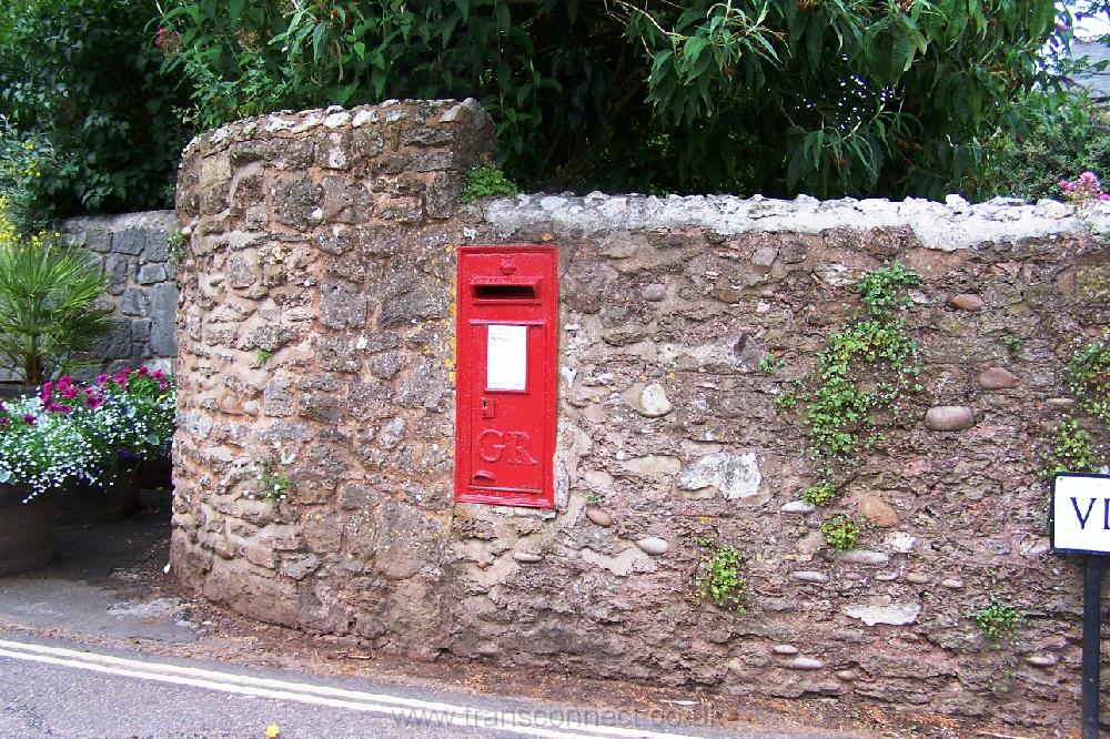 GR Wallbox East Budleigh 060706.JPG