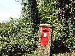 GR Wall Box Nightingale Rd Storrington 220407