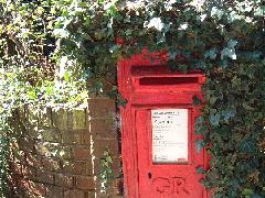 GR Wall box Westerham 040905