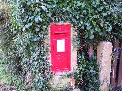GR Wall box os East Dean TE 090306