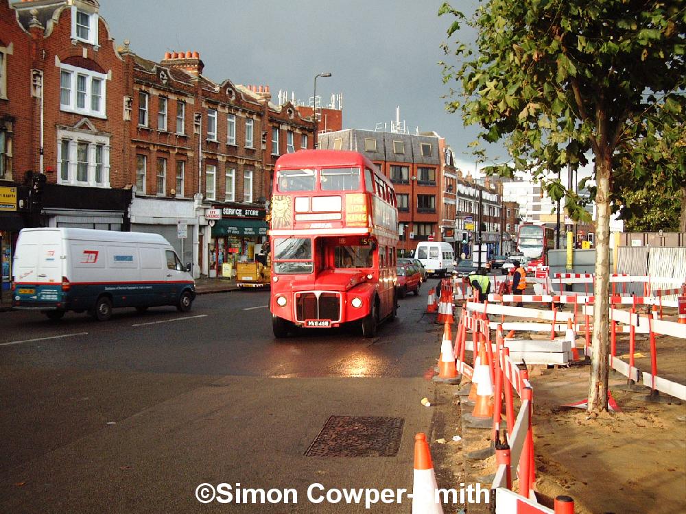 RM1292 159 Streatham Station Brixton Hill 241105.JPG