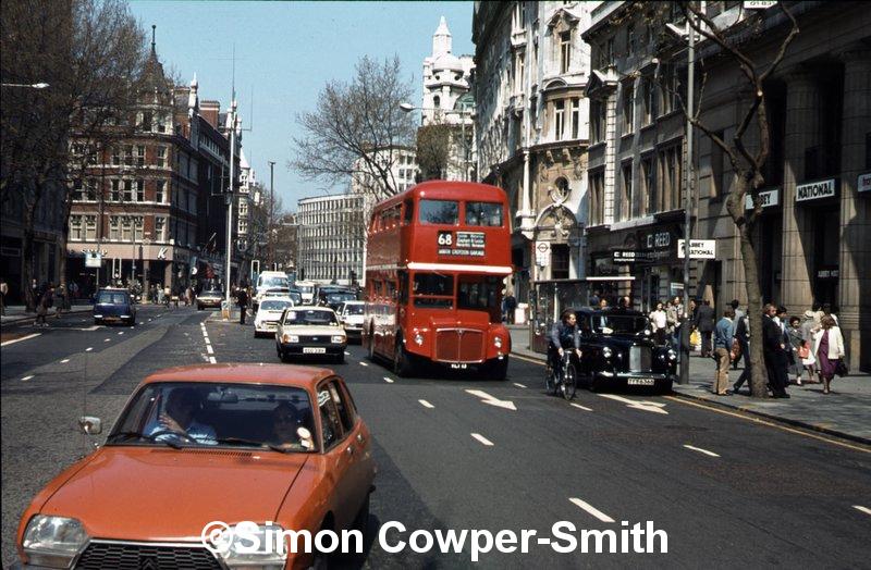 RM13 68 South Croydon Garage 1981.jpg