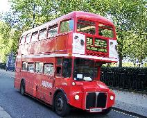 RM1968 FOS 38 Victoria Station Piccadilly 281005
