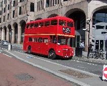 RM2050 FOS 15 Tower Hill Gt Tower St 140408