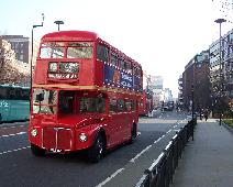 RM871 15 Trafalgar Sq 280106
