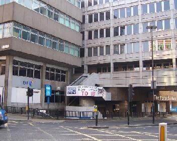 Baynard House With To Let Sign 280106