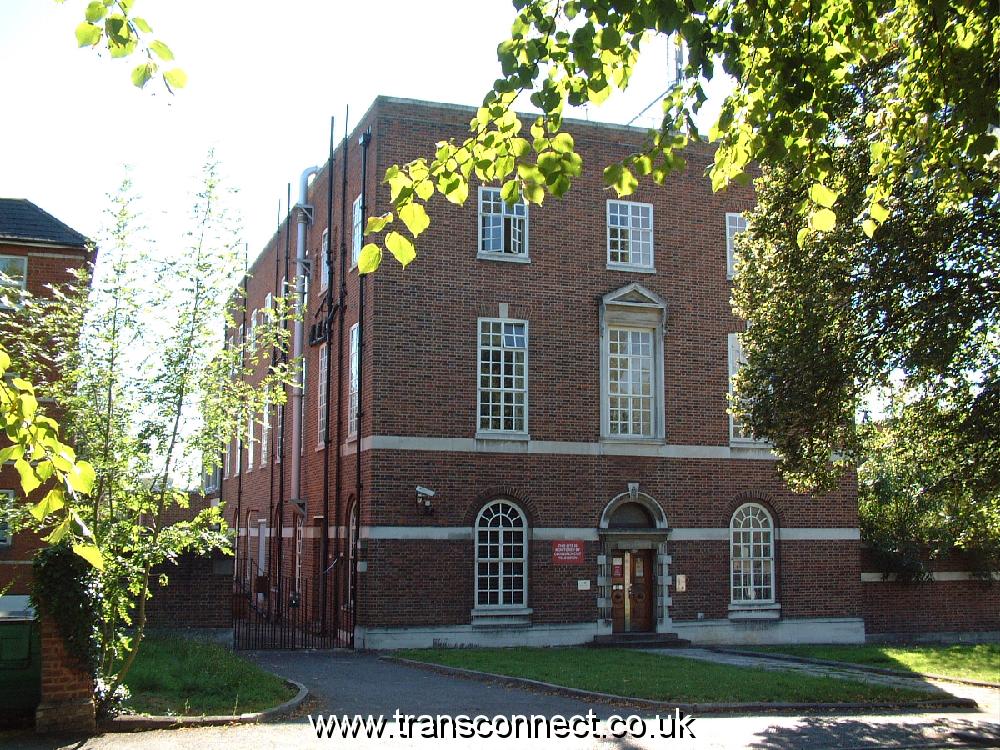 Leatherhead TE 1 290805.JPG