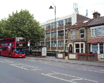 Leytonestone TE 1 250810