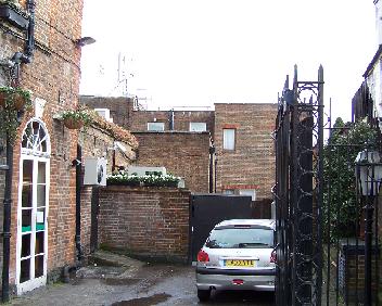 Loughton TE 2 230109