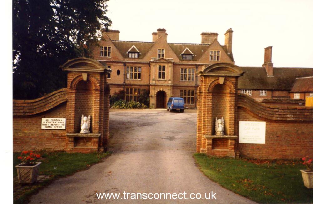 Horwood Hse Bucks 2 1984.jpg