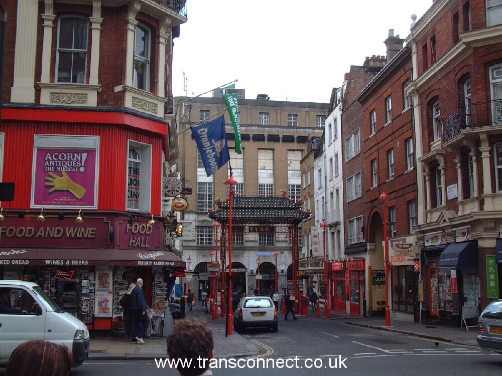 Soho TE Viewed From Shaftesbury Ave 260305.JPG