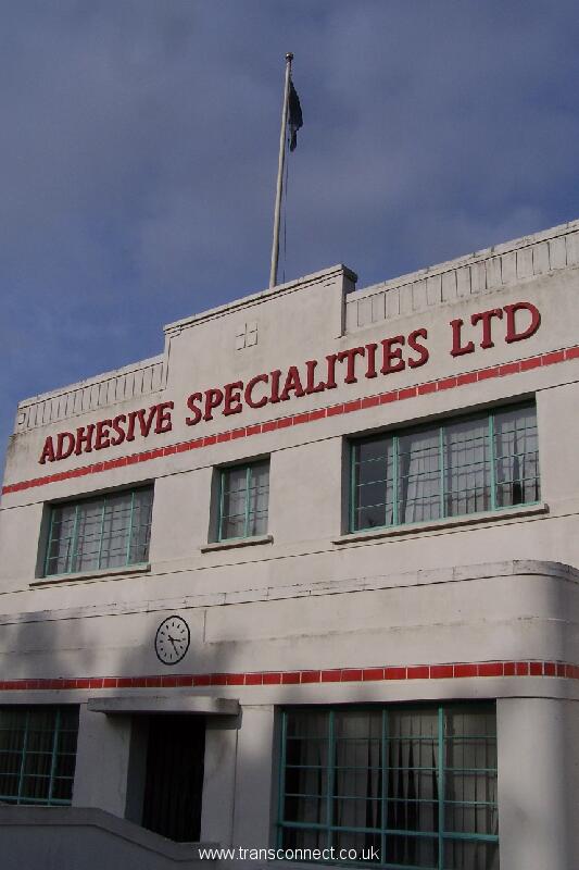 Art Deco Building Ladywell SE13 2 291009.JPG