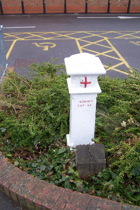 City Corp Coal Post Chelsham 1 130308.JPG - TQ364582