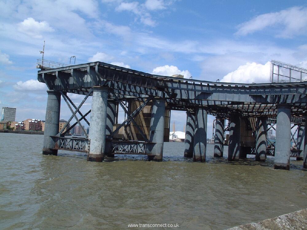 Hoskins St Power Stn1.jpg