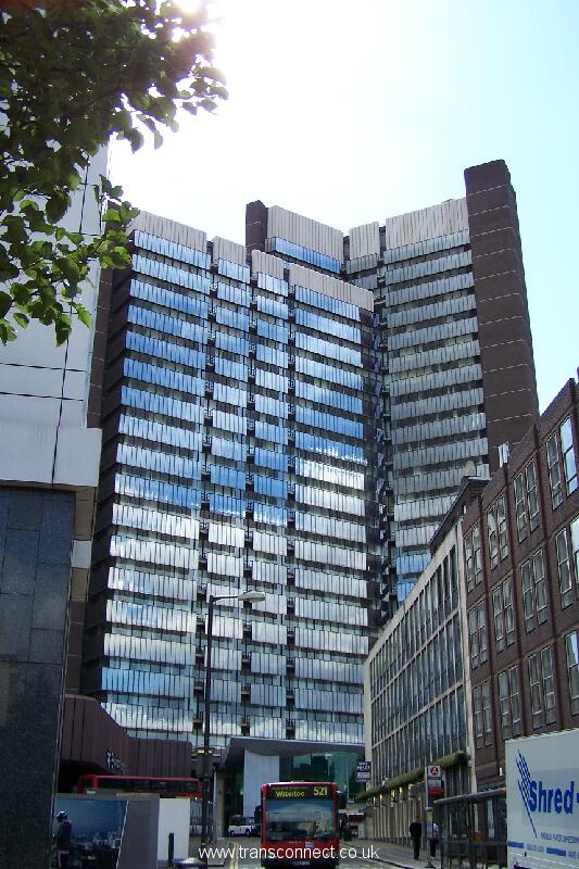 London Bridge Building 2 300707.jpg