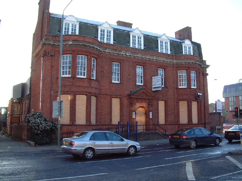 Old Police Stn Widmore Rd 261204.JPG