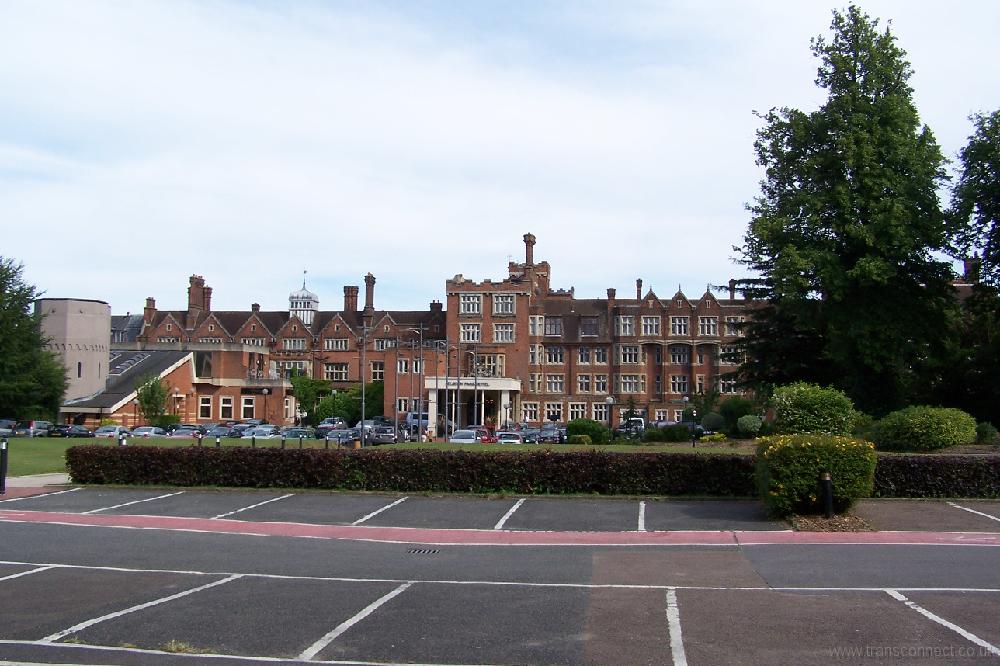 Selsdon Pk Hotel 260609.JPG