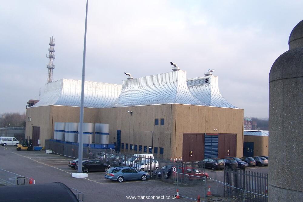 Thames Barrier 4 140109.JPG