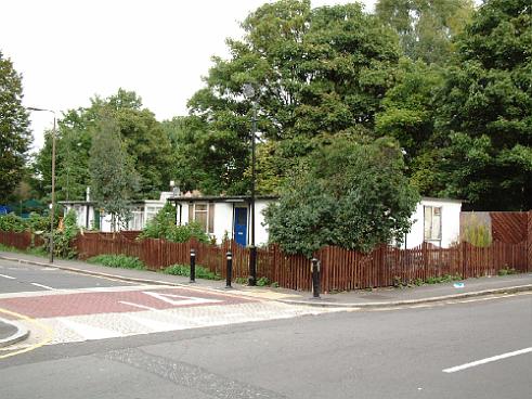 Prefabs Costa St SE15 041005