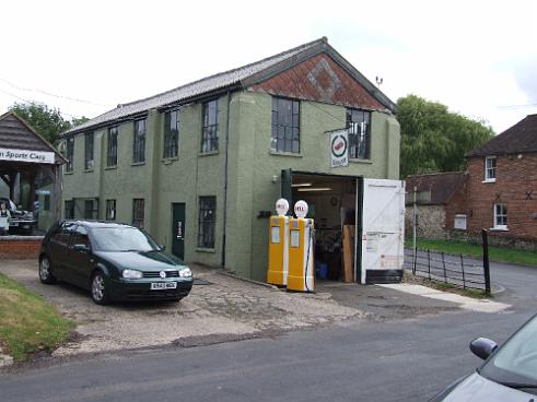 Shell Petrol Pumps Harrietsham 1 060808