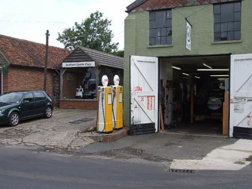 Shell Petrol Pumps Harrietsham 3 060808