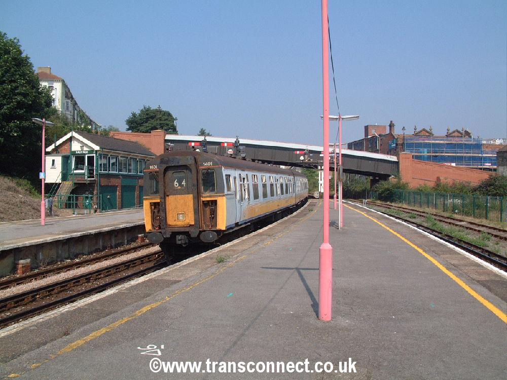 Semaphores_Train_Hastings_0803.JPG