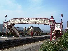 Footbridge Settle Station 040506