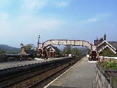 Footbridge Settle Station 2 040506