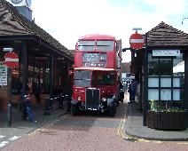 RT1206 FNS Sevenoaks Bus Stn 180508