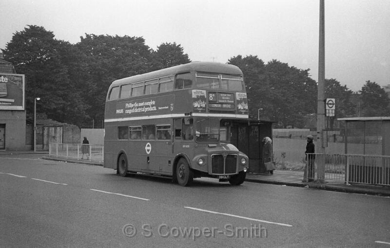 8A,BW60,07,RM1039,8A,LONDON BRIDGE,ROMAN RD,SEPT 1978.jpg