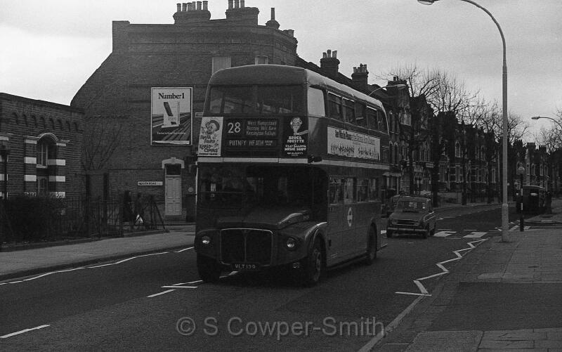 28 BW29,23,RM0139,28,Putney Heath Green Man,Wandsworth Bridge Rd,260378.jpg