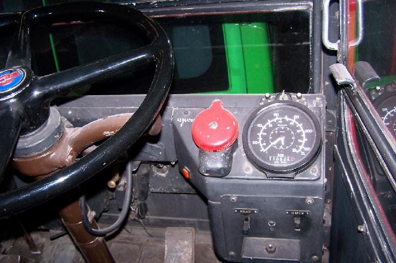 RM8 Cab 1 150208.JPG