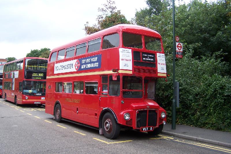 RM8 FOS Sidcup Stn 200808.JPG