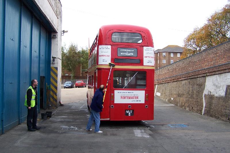 RM8 Ryde Bus Garage 15 181009 .JPG