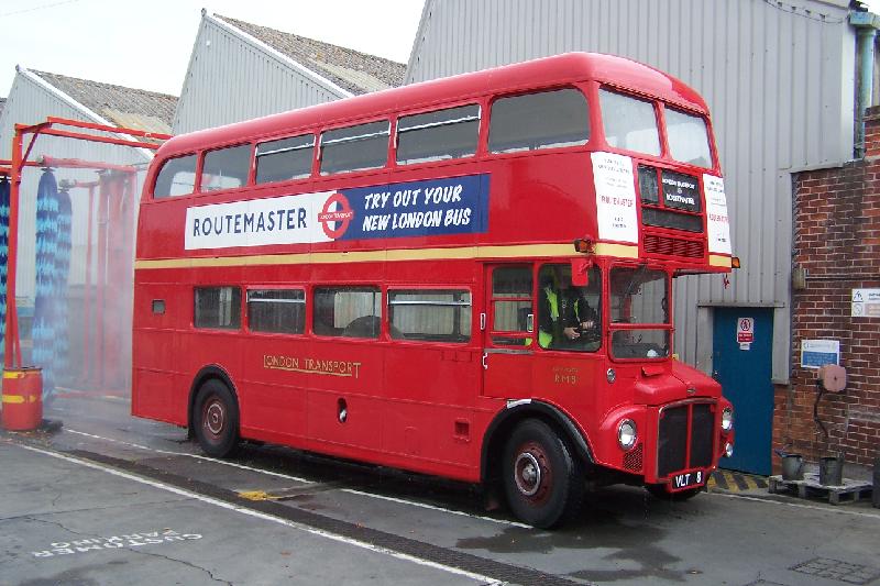 RM8 Ryde Bus Garage 9 181009 .JPG