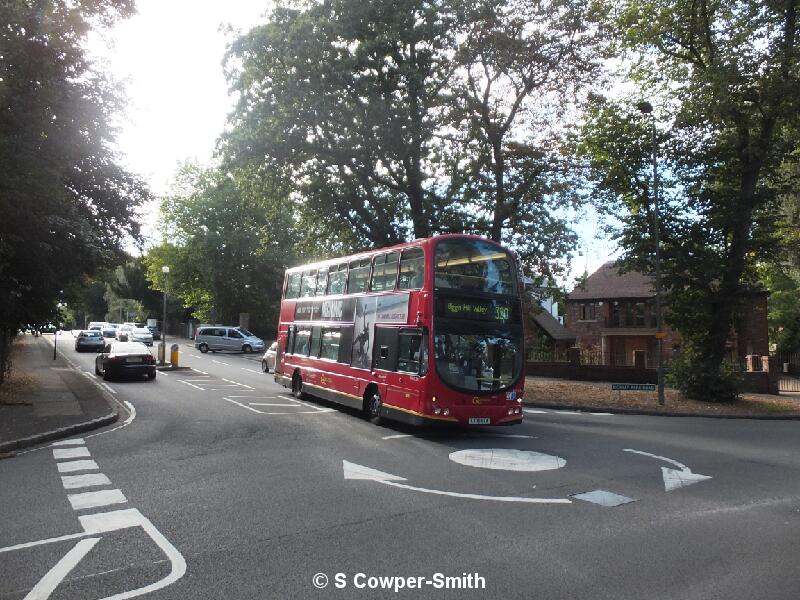 Buses On Diversion Bickley 12 310816.JPG