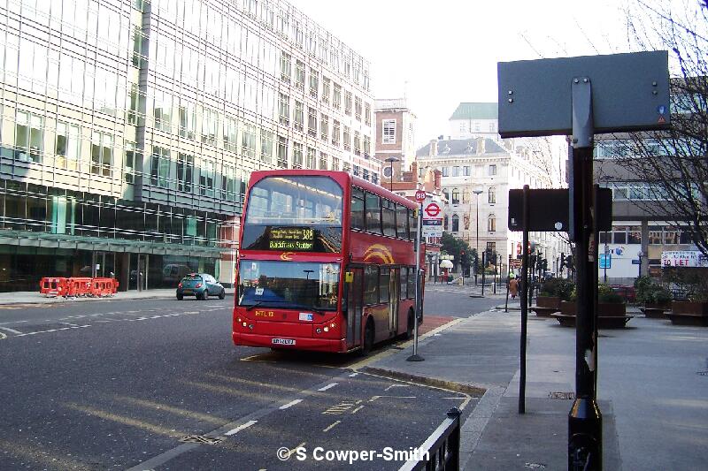 HTL13 388 Blackfriars Stn 280106.JPG